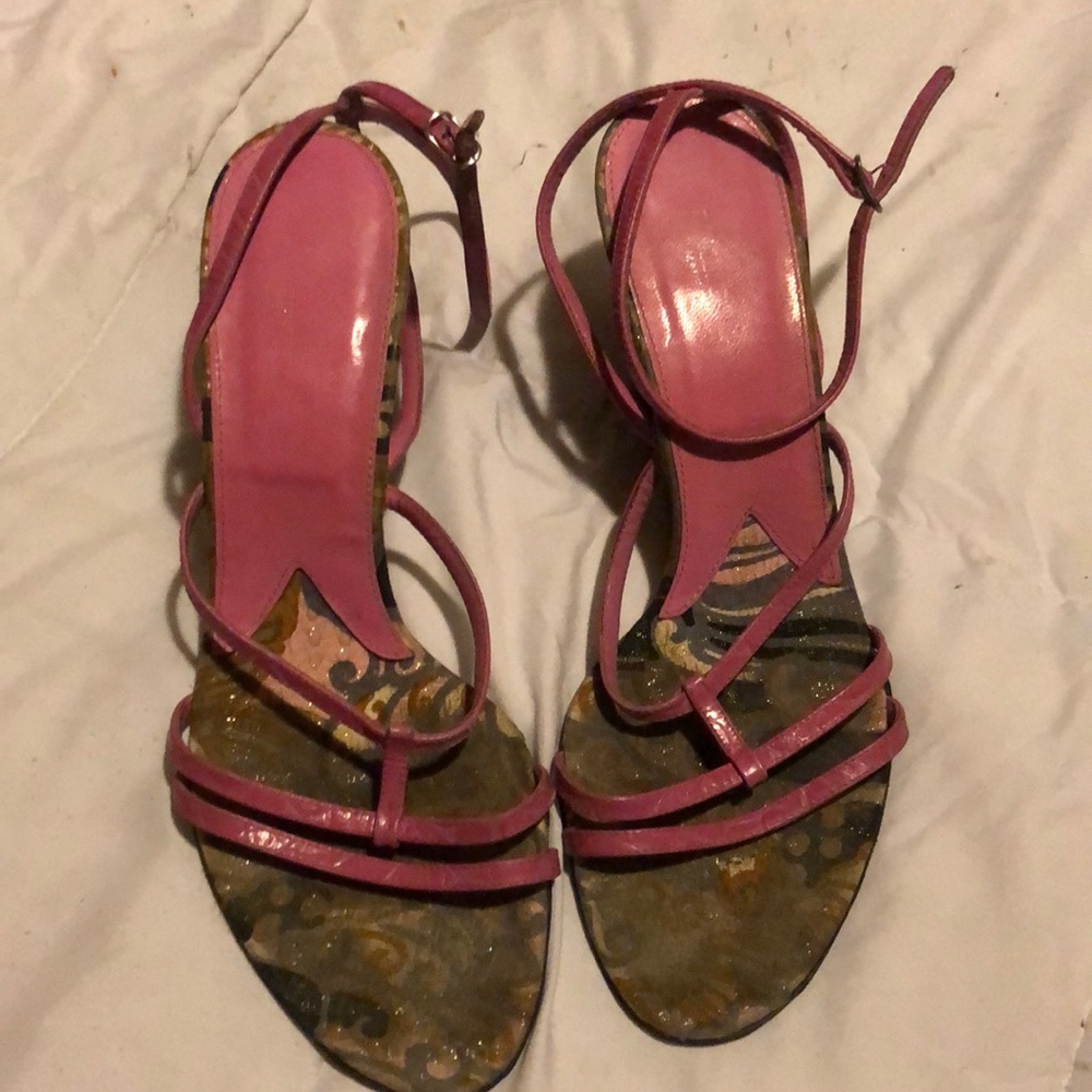 D&G pink wedges cuteness